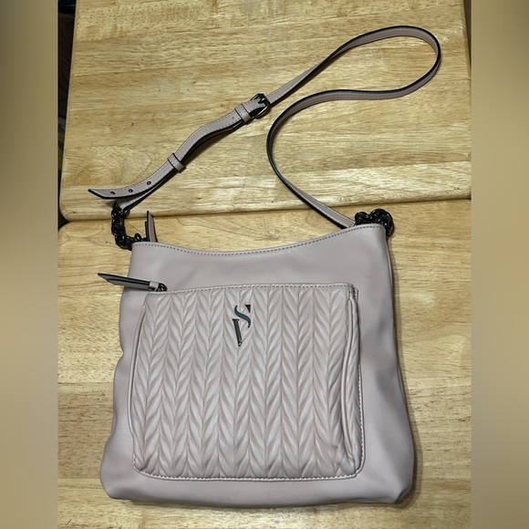 Simply Vera Vera Wang Handbags - Simply Vera Vera Wang Quilted Bag in Beige and Black
